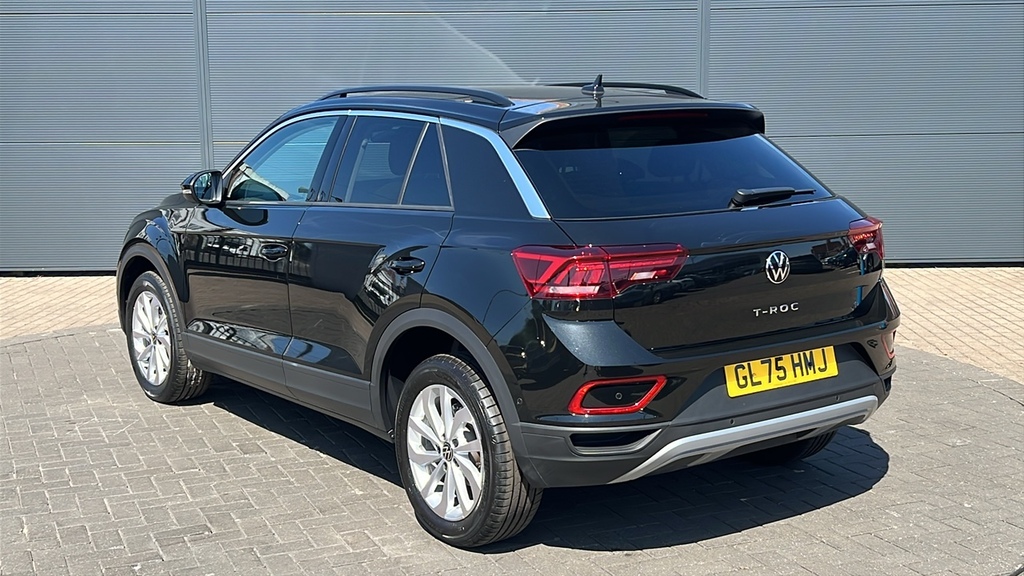 Volkswagen T-Roc 1.5 Tsi Match 150 Ps Black #3