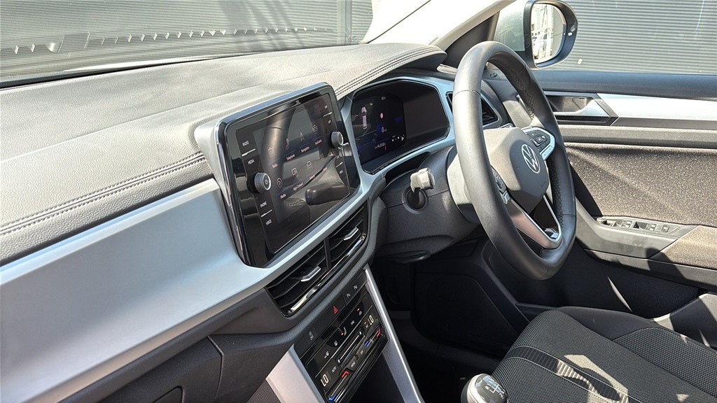 Volkswagen T-Roc 1.5 Tsi Match 150 Ps Silver #2