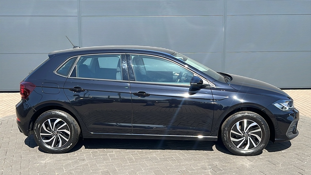 Volkswagen Polo 1.0 Tsi Life 95 Ps Black #4