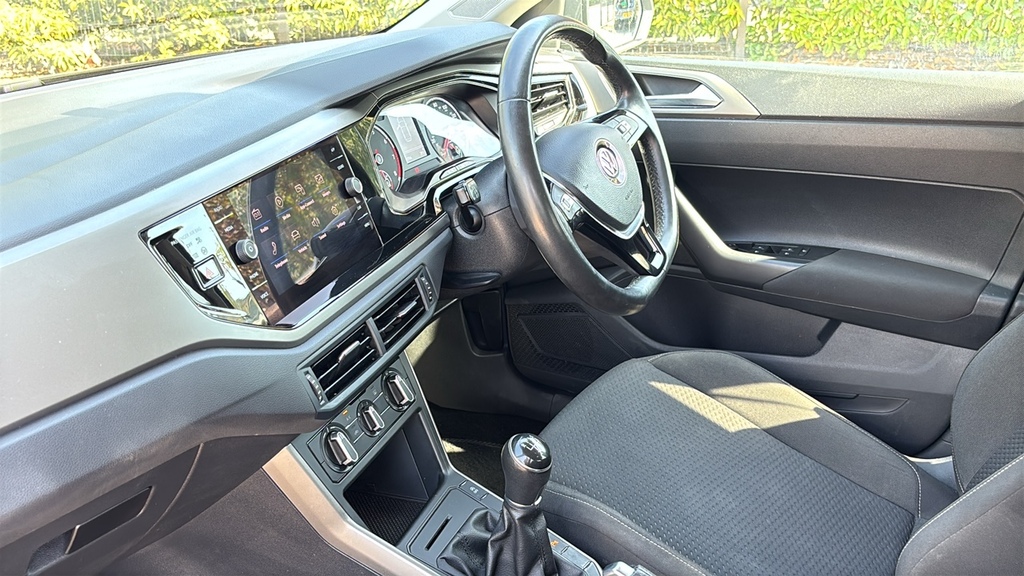 Volkswagen Polo 1.0 Tsi 95 Match 95 Ps Grey #2