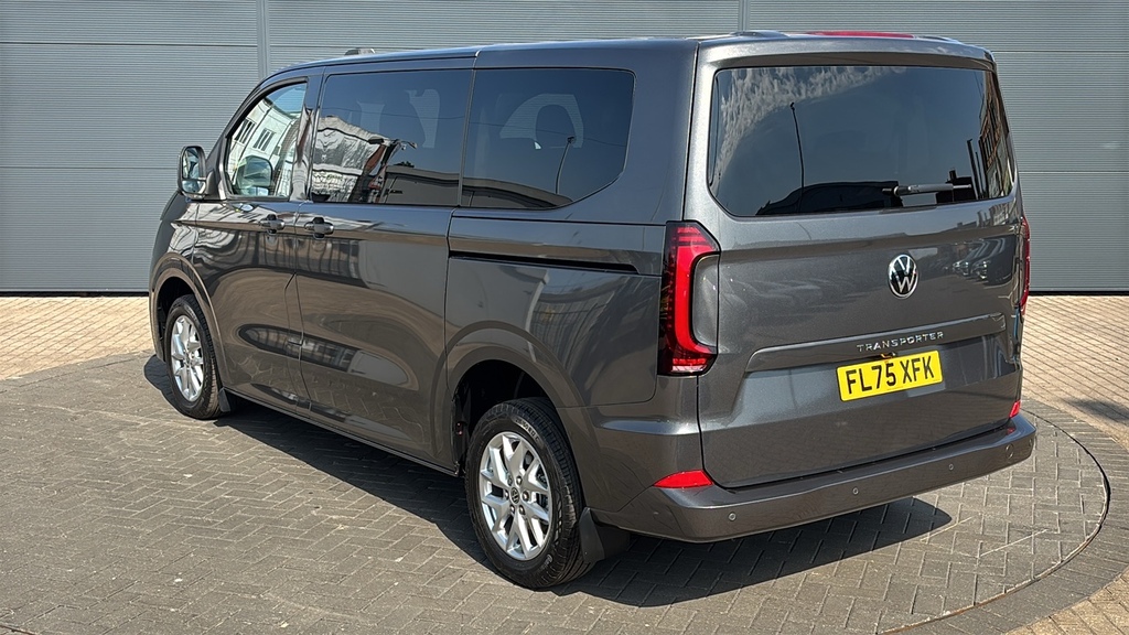 Volkswagen Transporter 2.0 Tdi 170Ps Minibus Style 170 Ps Grey #3