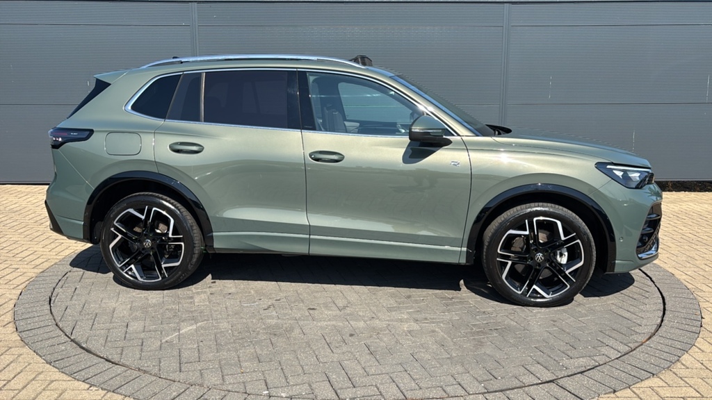 Volkswagen Tiguan 1.5 Tsi 272 Ehybrid R-line Dsg 272 Ps Green #4