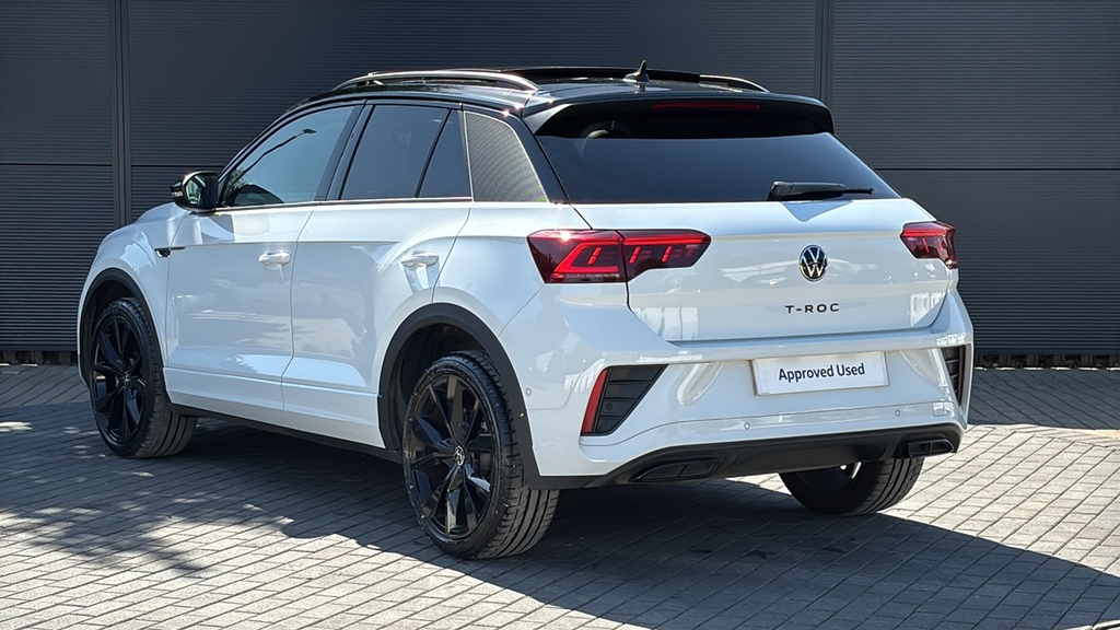 Volkswagen T-Roc 1.5 Tsi Black Edition Plus 150 Ps Black #3