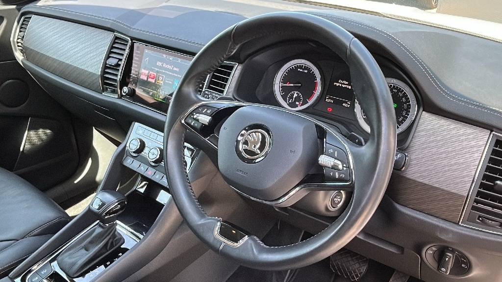 Skoda Kodiaq 2.0 Tsi 190 Se L Executive 4X4 Dsg 7 Seat 1 White #6