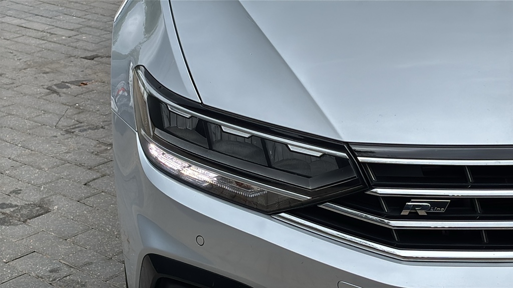 Volkswagen Passat 1.5 Tsi Evo Se Nav Saloon Dsg Euro 6 S Grey #15