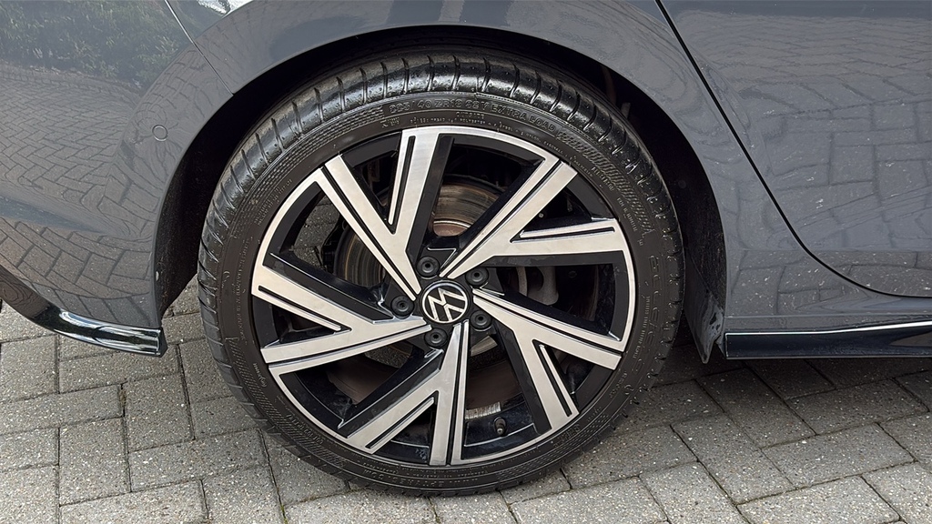 Volkswagen Golf 1.5 Tsi 150 R-line 150 Ps Grey #5