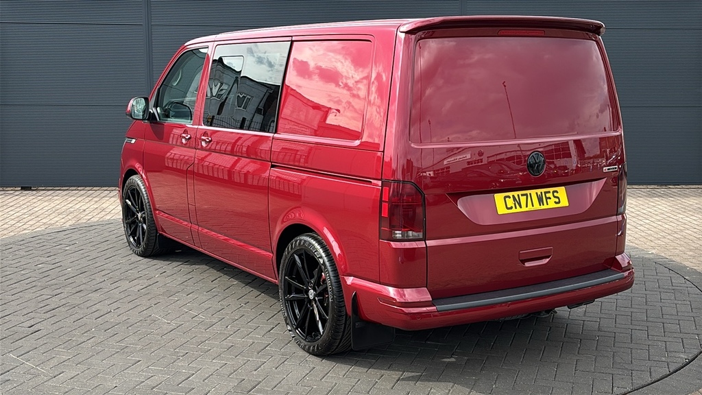 Volkswagen Transporter 2.0 Bitdi 204 Highline Kombi Van 4Motion Dsg 204 Red #3
