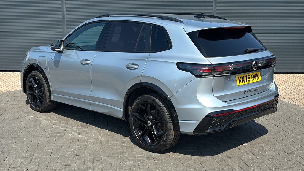 Volkswagen Tiguan 1.5 Tsi Ehybrid R-line Dsg 204 Ps Silver #3