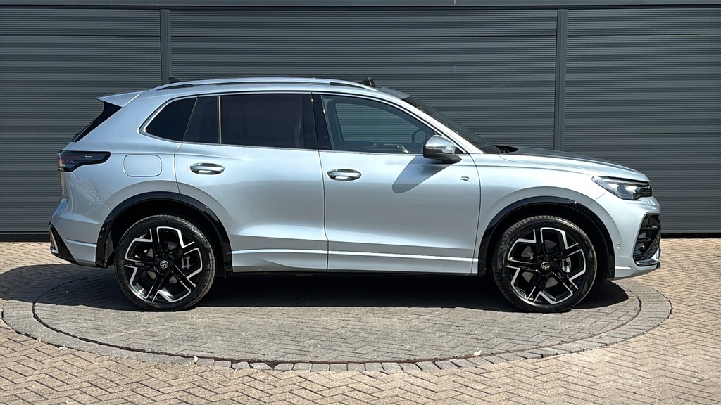 Volkswagen Tiguan 1.5 Tsi 272 Ehybrid R-line Dsg 272 Ps Silver #4