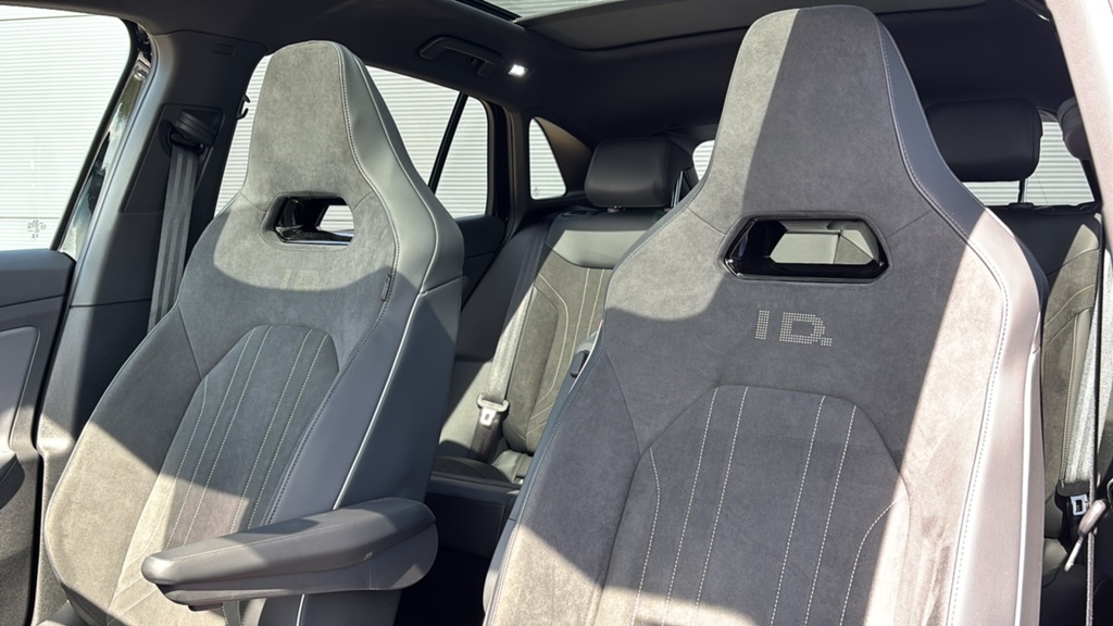 Volkswagen ID.4 Volkswagen Id.4 Estate 210Kw Match Pro 77Kwh A White #8