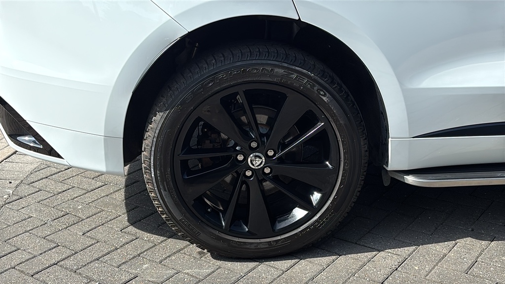 Jaguar F-Pace 2.0 D200 R-dynamic S Awd 200 Ps FA23MFX White #5
