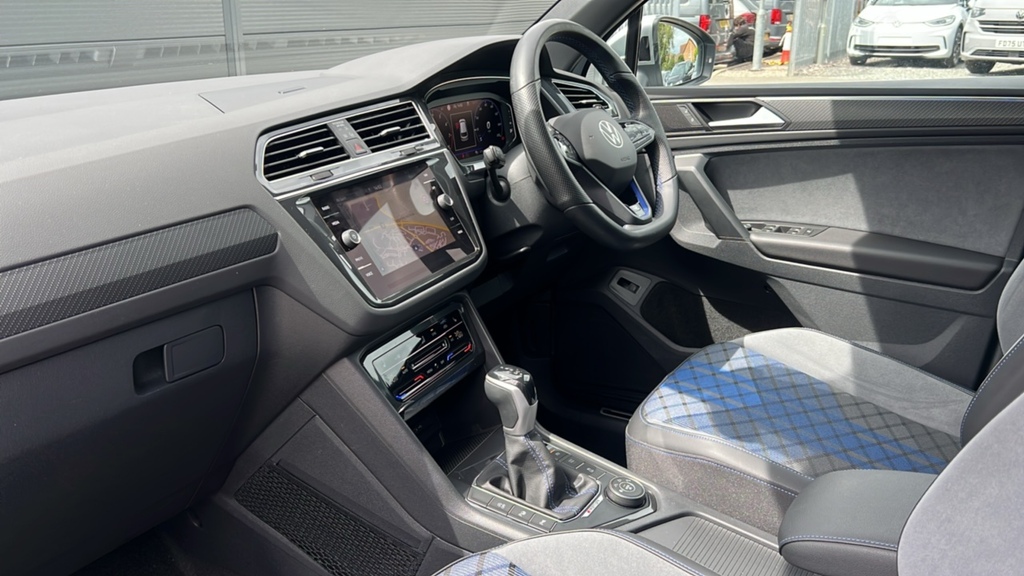 Volkswagen Tiguan 2.0 Tsi 320 4Motion R Dsg 320 Ps Silver #2