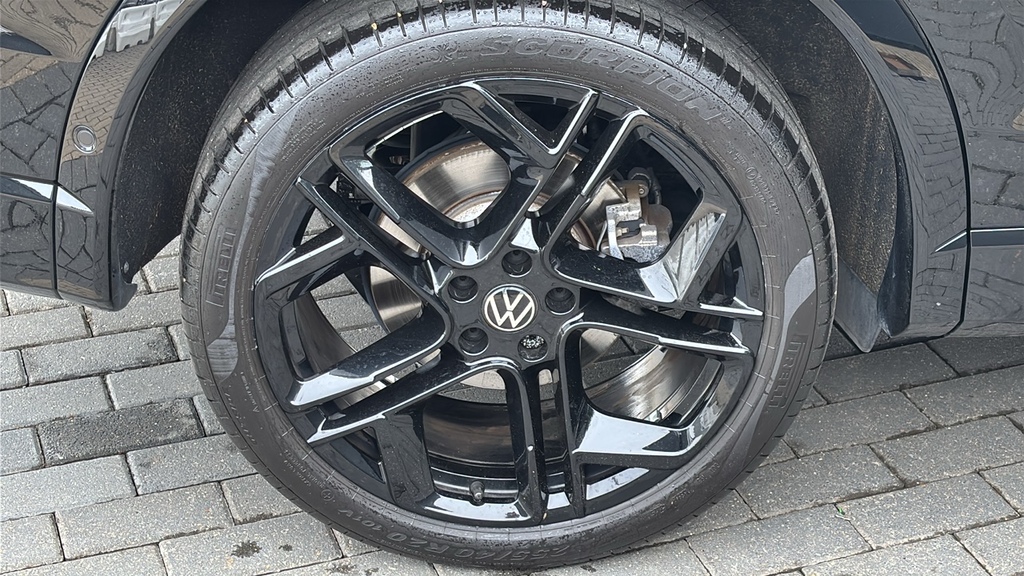 Volkswagen Tiguan 1.5 Tsi 272 Ehybrid R-line Dsg 272 Ps Black #5