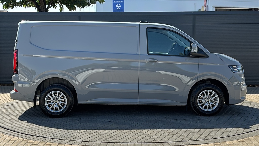 Volkswagen E-Transporter 100Kw 70Kwh Commerce Plus Van 136 Ps FH75YZL Grey #4
