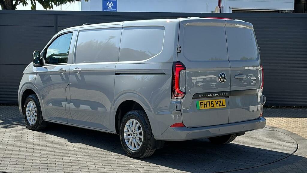 Volkswagen E-Transporter 100Kw 70Kwh Commerce Plus Van 136 Ps FH75YZL Grey #3