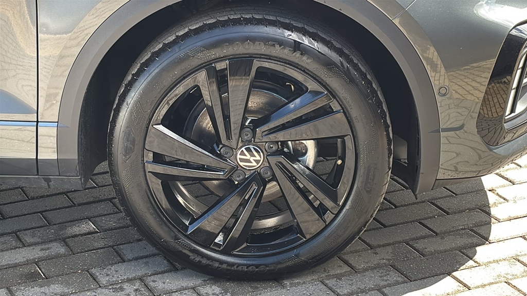 Volkswagen T-Roc 1.5 Tsi Black Edition Dsg 150 Ps Black #5