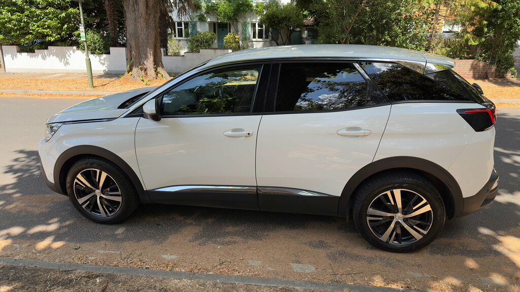 Peugeot 3008 1.2 Puretech Allure Suv Euro 6 White #4