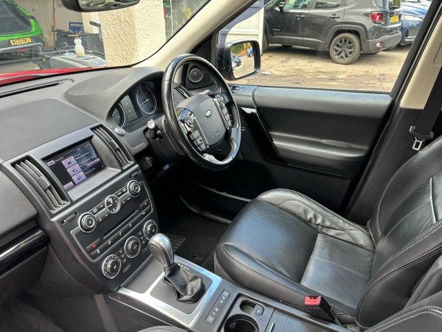 Land Rover Freelander 2 Sd4 Hse Lux Suv Red #3