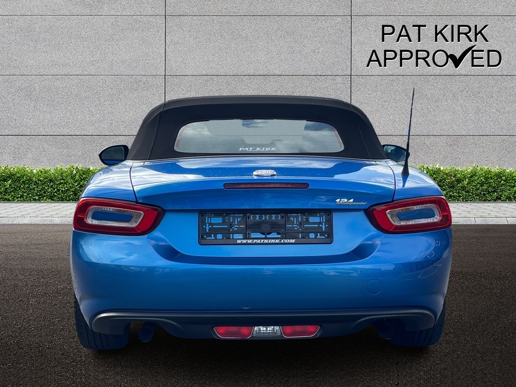 Fiat 124 Spider 124 Spider Lusso Multiair White #12