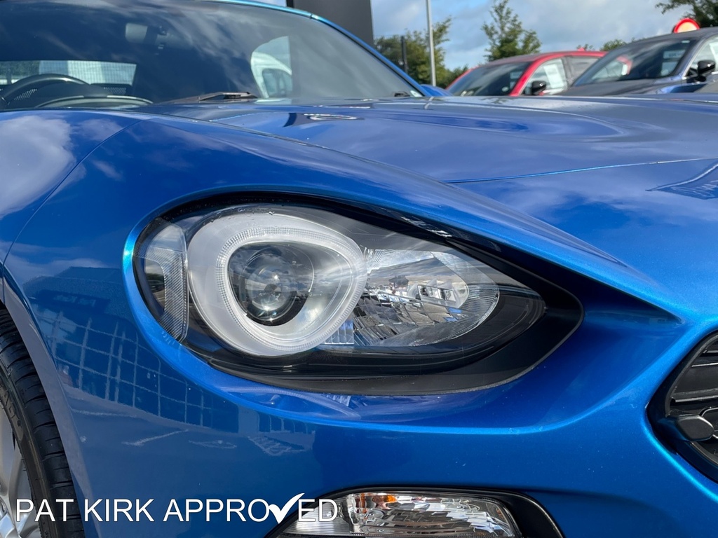Fiat 124 Spider 124 Spider Lusso Multiair White #21