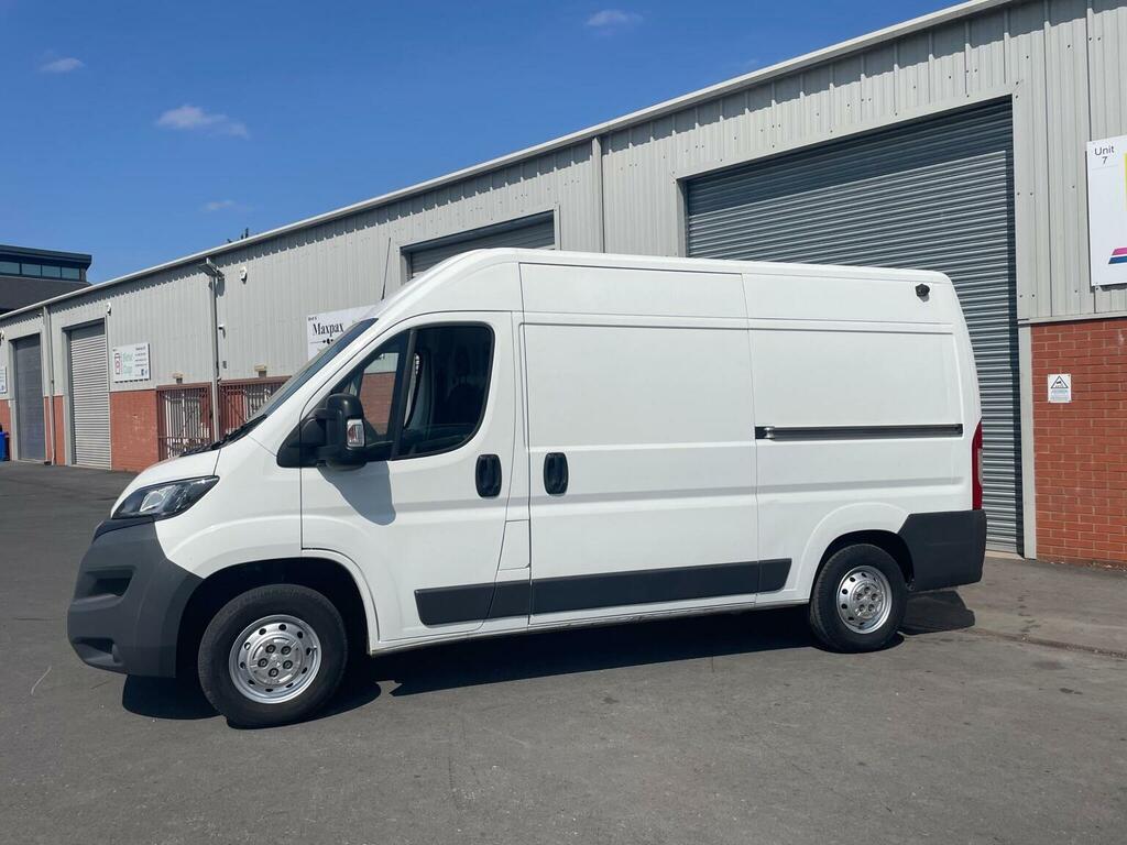 Peugeot Boxer 2.0 Bluehdi 335 Professional L2 H2 Euro 6 White #3
