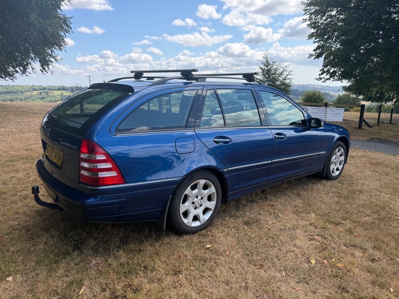 Mercedes-Benz C Class C200k Elegance Se Blue #5