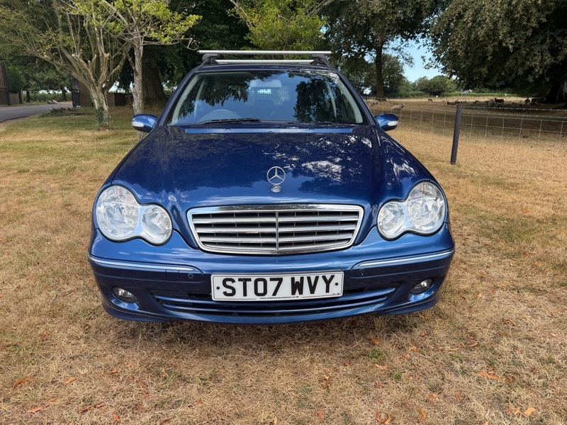 Mercedes-Benz C Class C200k Elegance Se Blue #2