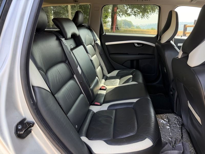 Volvo V70 2.4 D5 Se Lux Geartronic Euro 5 Silver #8