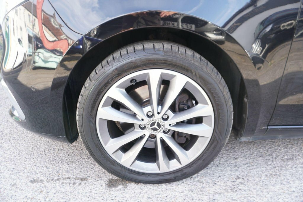 Mercedes-Benz V Class V220 D Sport Long Grey #31