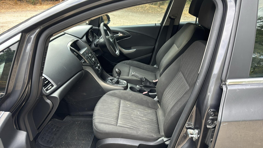 Vauxhall Astra Estate 1.6 16V Exclusiv Sports Tourer Euro 5 Grey #27