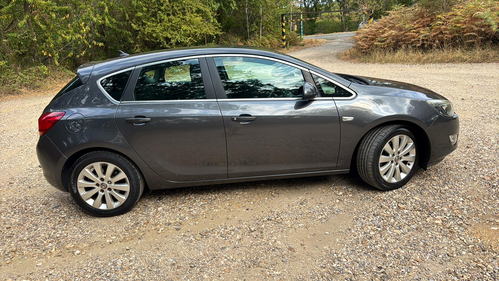 Vauxhall Astra Estate 1.6 16V Exclusiv Sports Tourer Euro 5 Grey #13