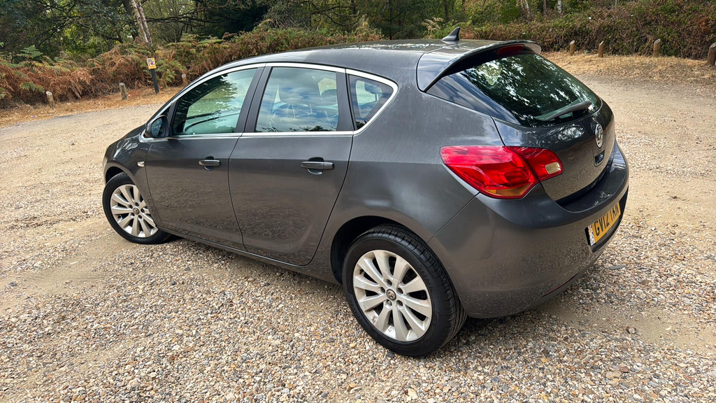 Vauxhall Astra Estate 1.6 16V Exclusiv Sports Tourer Euro 5 Grey #8