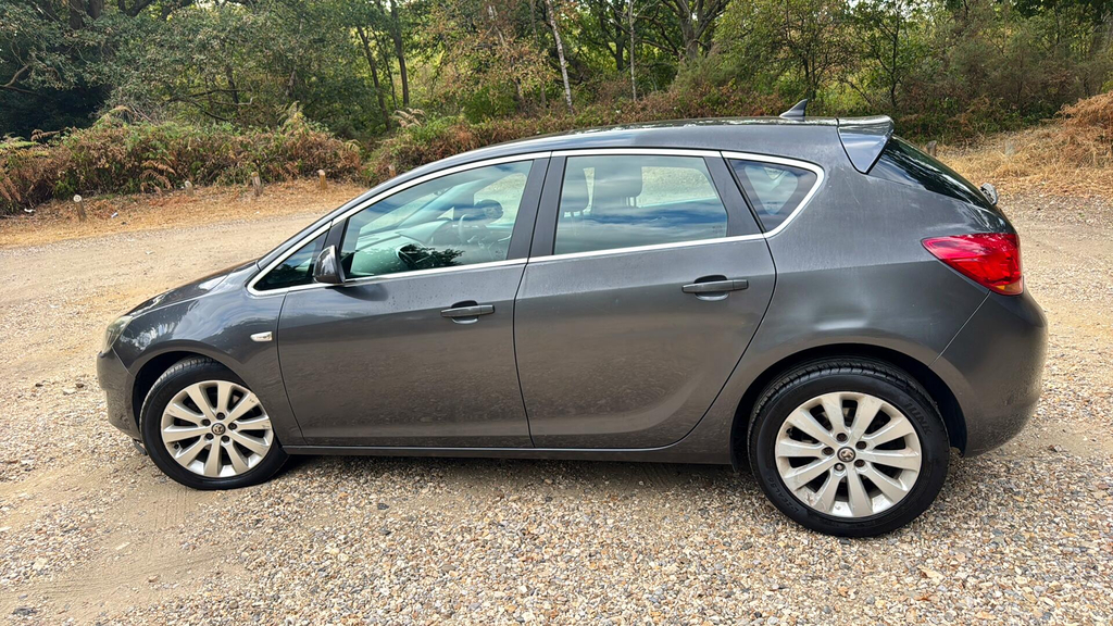 Vauxhall Astra Estate 1.6 16V Exclusiv Sports Tourer Euro 5 Grey #7