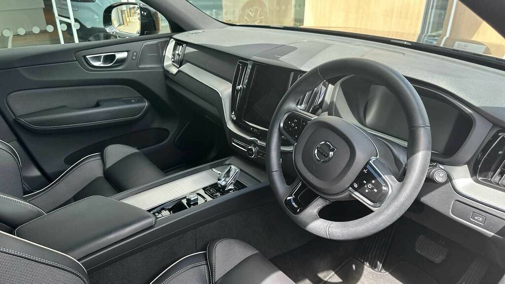 Volvo XC60 Plus, B5 Awd Mild Hybrid, Dark YY23WEP Blue #4
