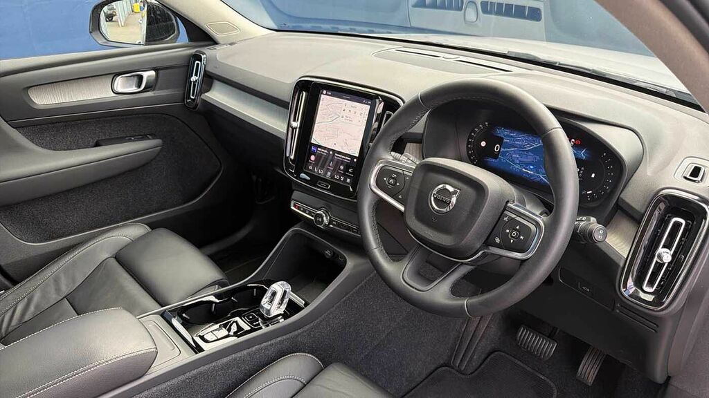 Volvo XC40 B4 194Bhp Plus Dark Awd Mild Hybrid - Rear Came CK23EZC Silver #4