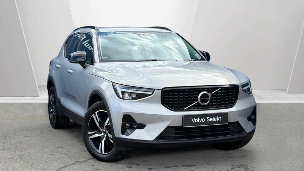 Volvo XC40 B4 194Bhp Plus Dark Awd Mild Hybrid - Rear Came CK23EZC Silver