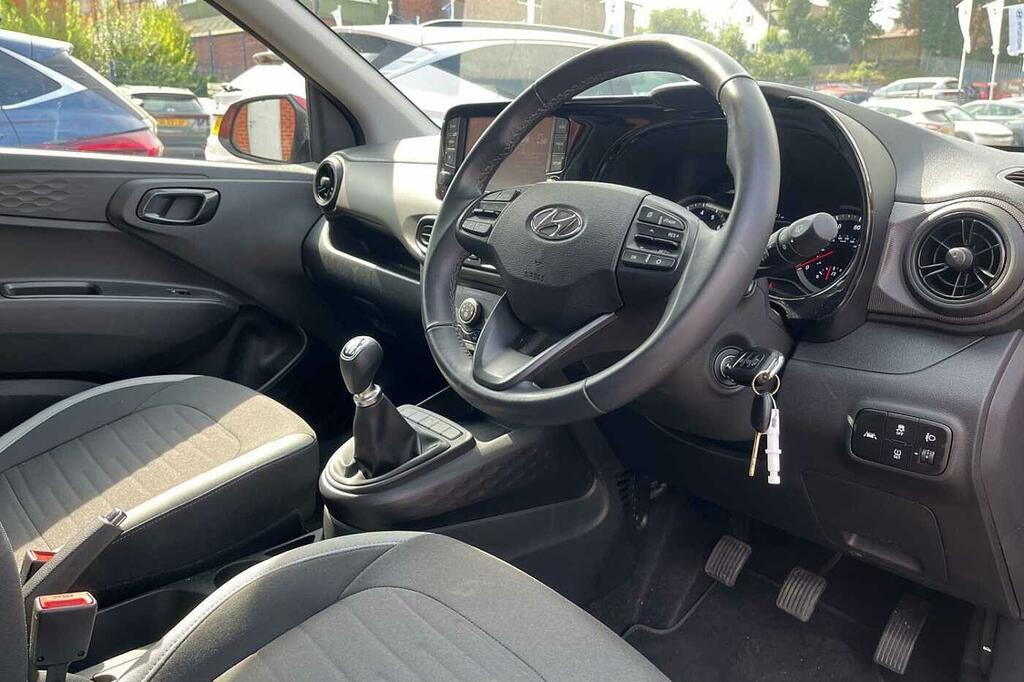 Hyundai I10 1.0 Mpi Se Connect Red #5