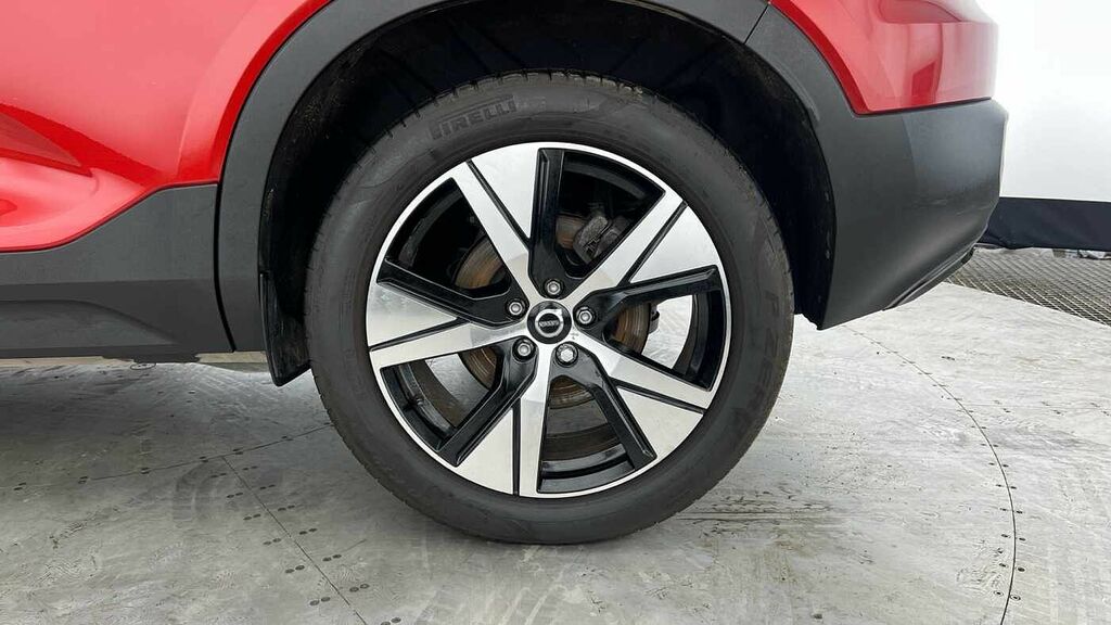 Volvo XC40 Recharge R-design, T4 Plug-in Hybrid Red #4