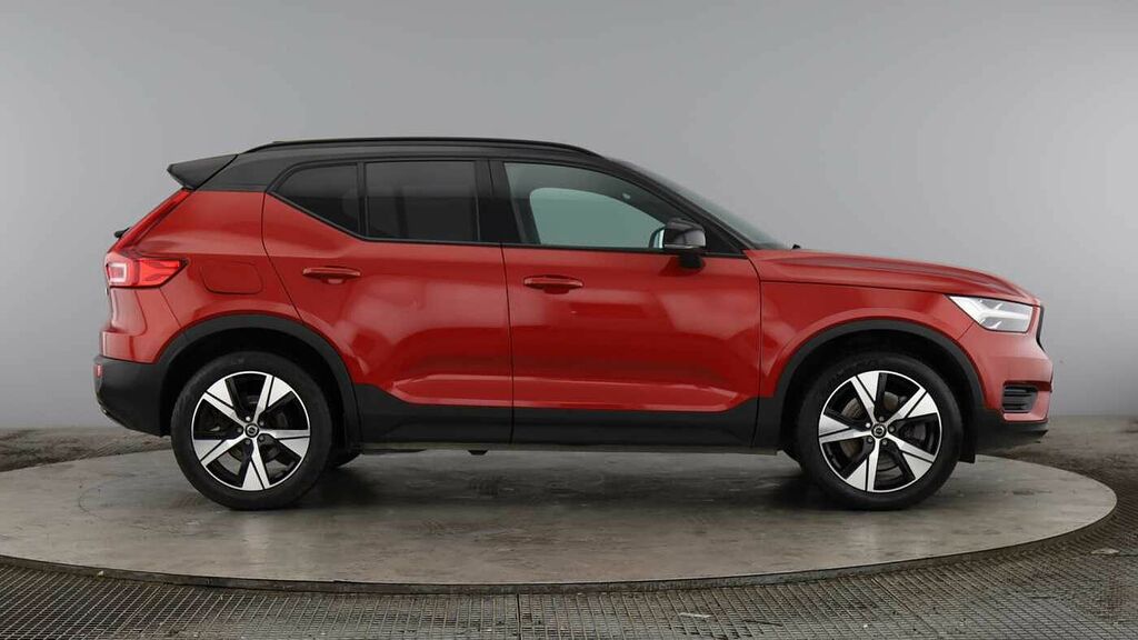 Volvo XC40 Recharge R-design, T4 Plug-in Hybrid Red #2