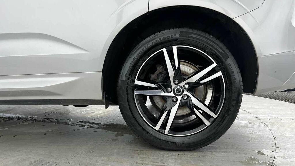 Volvo XC60 R-design, B4 Awd Mild Hybrid Silver #4
