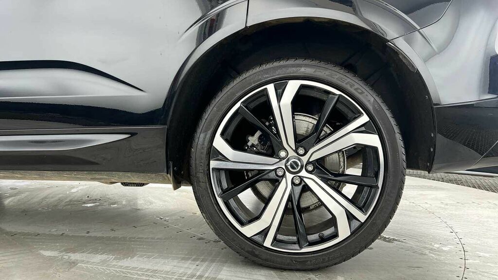 Volvo XC60 R-design Pro, B4 Awd Mild Hybrid Black #4