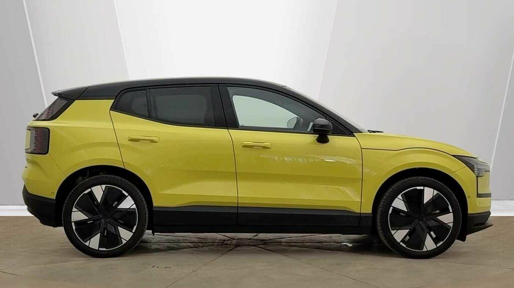 Volvo EX30 Ultra 268Bhp Single Motor Extended Range - Heat Yellow #2