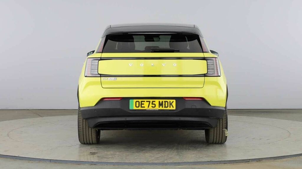 Volvo EX30 Ultra, Single Motor Extended Range, Yellow #4