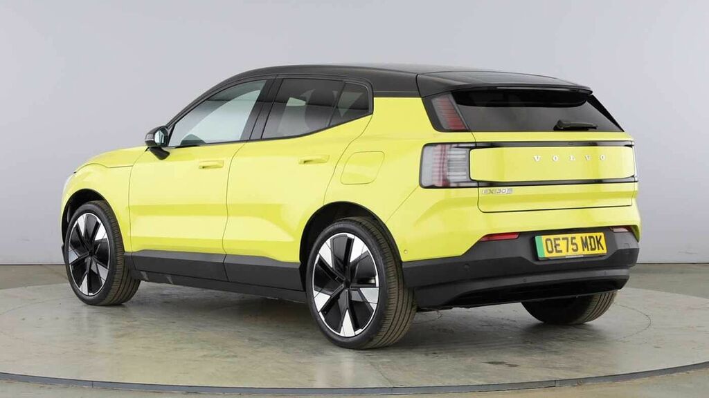Volvo EX30 Ultra, Single Motor Extended Range, Yellow #5