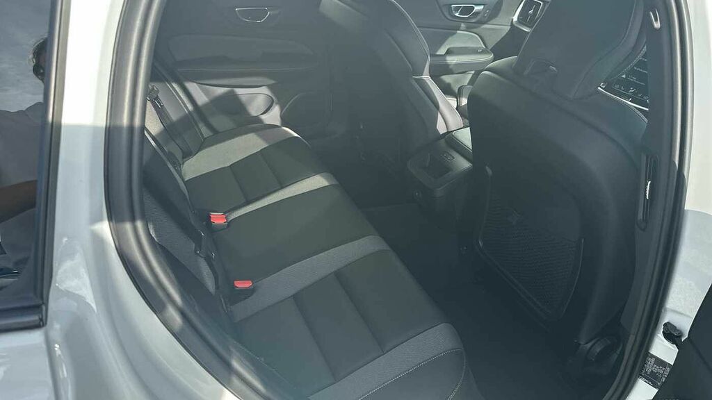 Volvo V60 R-design, B4 Mild Hybrid White #6