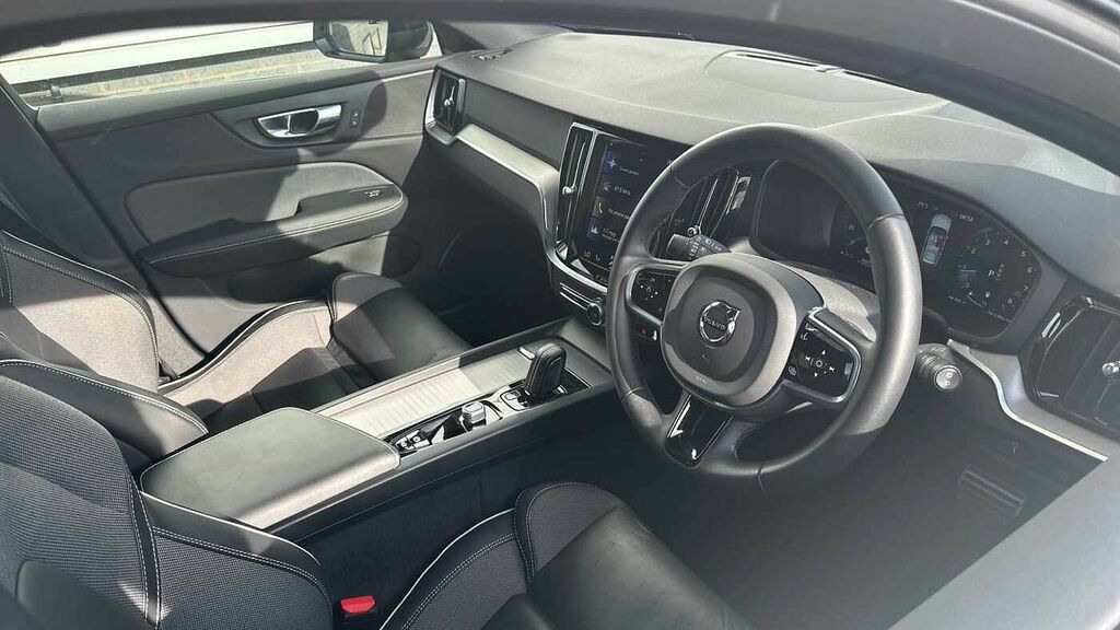 Volvo V60 R-design, B4 Mild Hybrid White #4