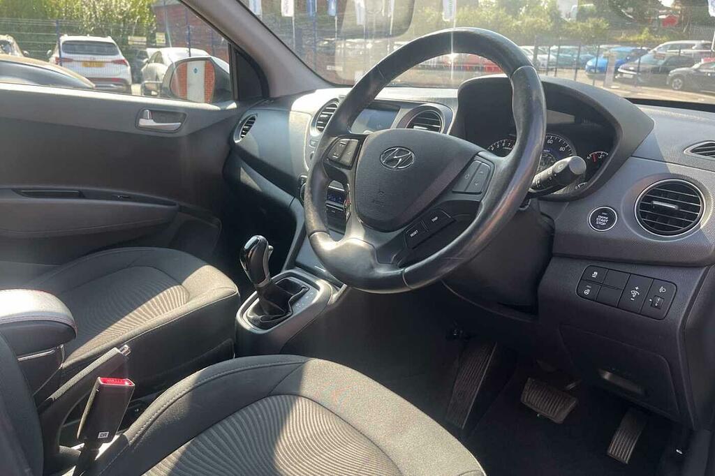 Hyundai I10 1.2 Premium Se White #5