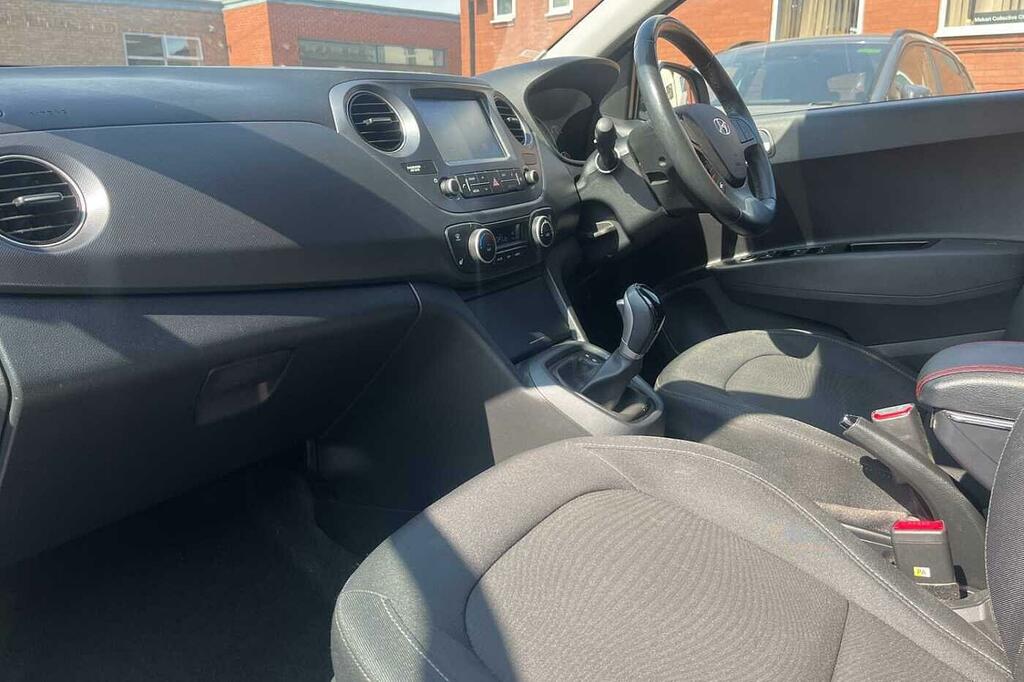 Hyundai I10 1.2 Premium Se White #2