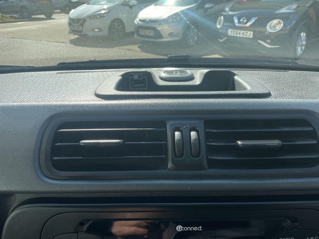 Fiat Panda 1.2 City Cross Green #12