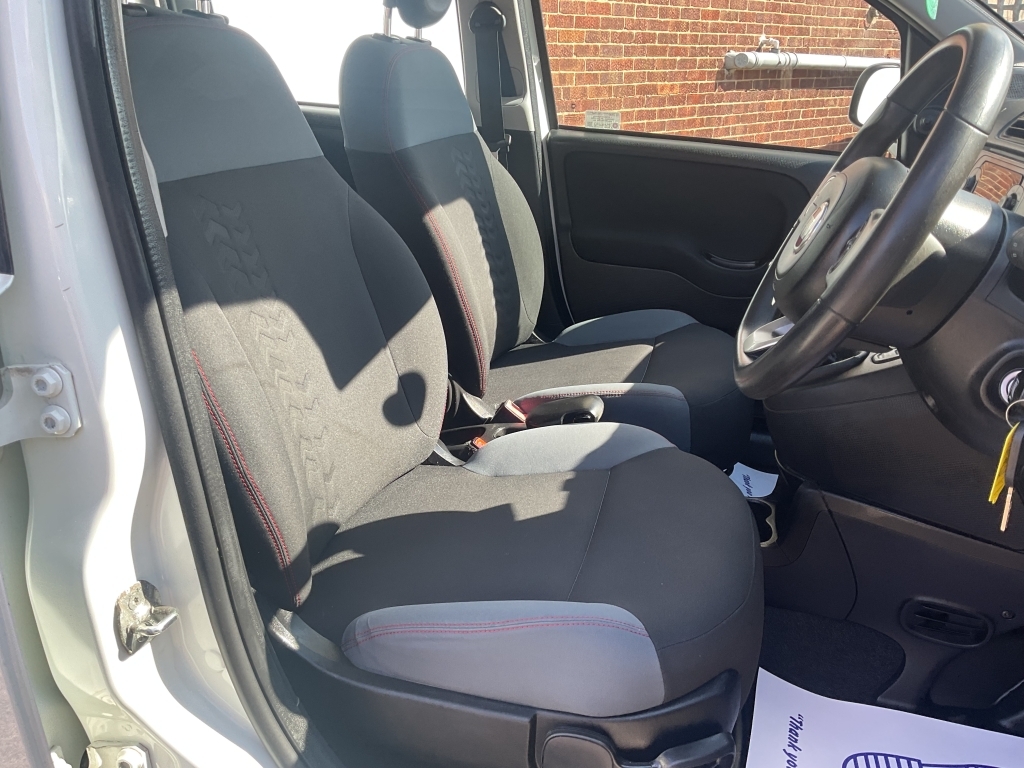 Fiat Panda 1.2 City Cross Green #8